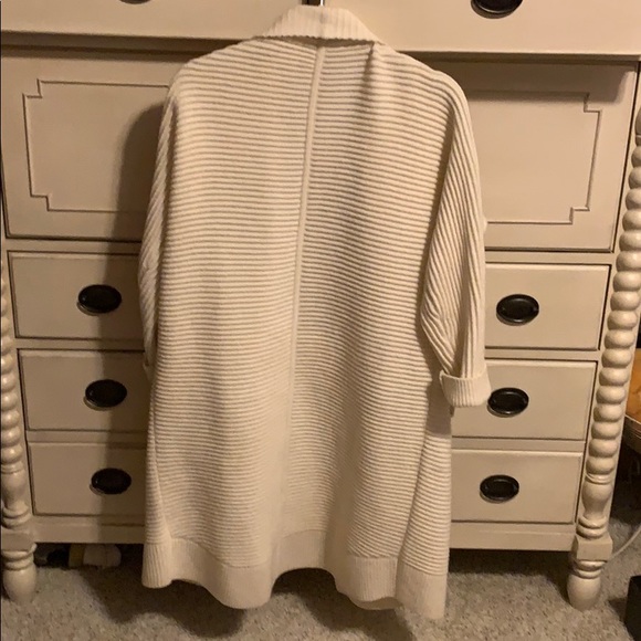LIKE NEW!!! Madewell Sweater Cardigan - Picture 4 of 4